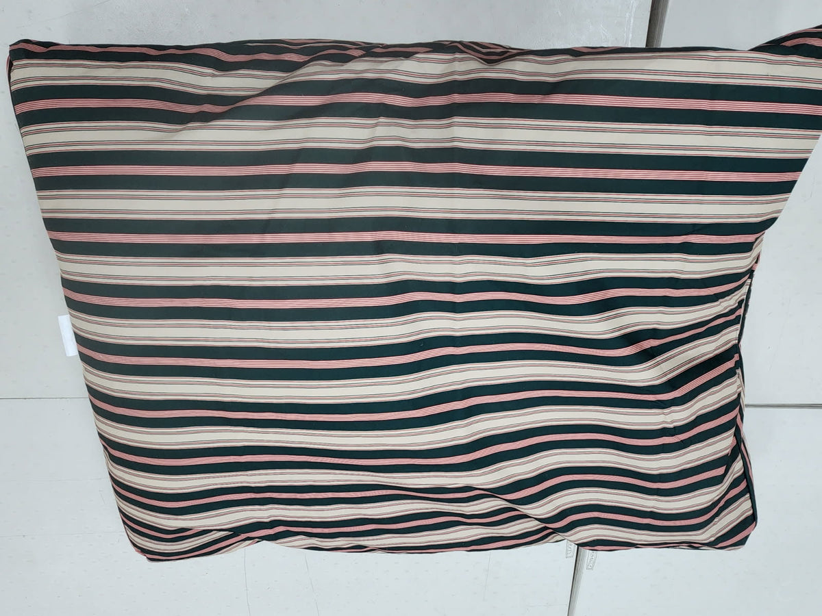 Carolina Pet Company - Solid Indoor/Outdoor Rectangle Dog Bed Striped