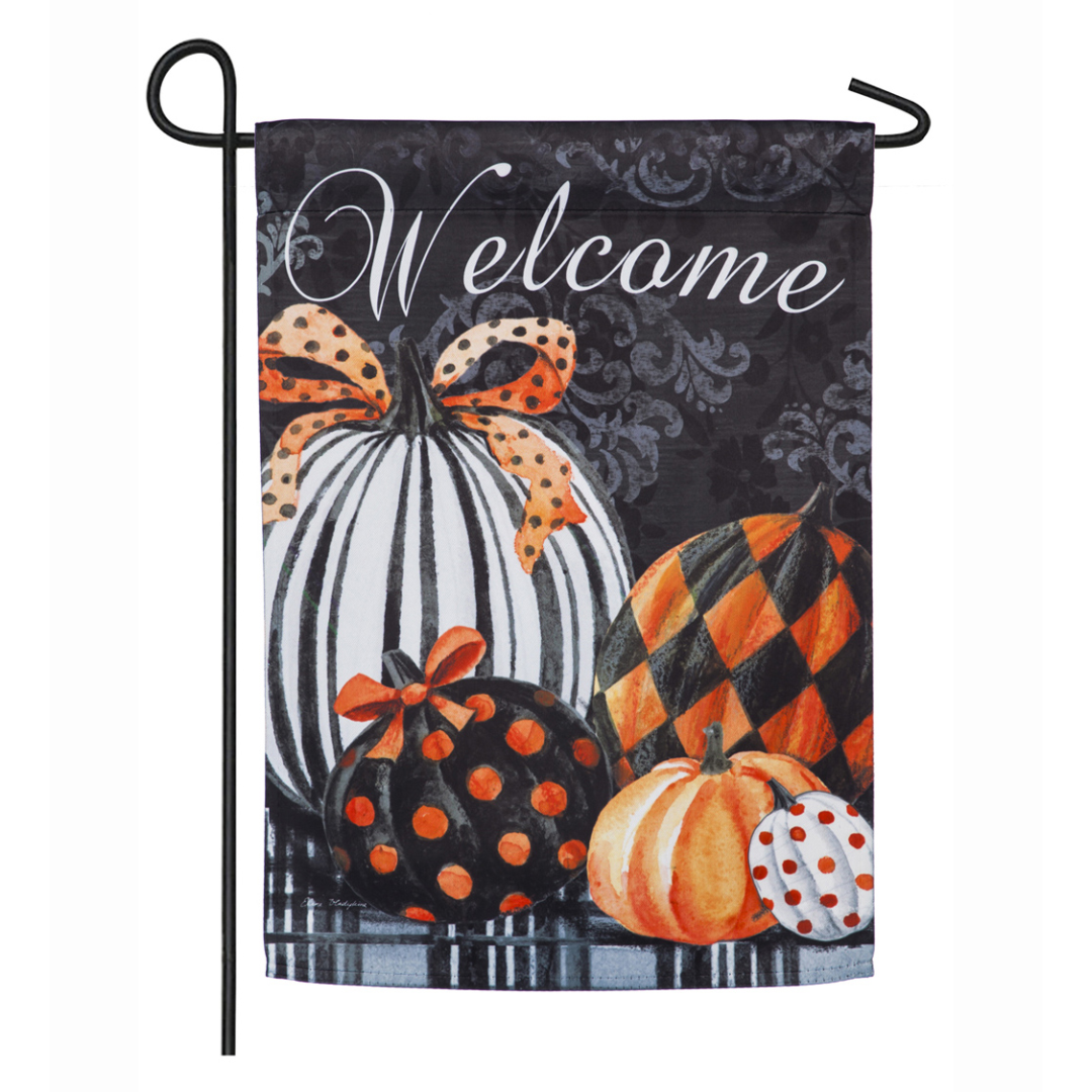 Evergreen Enterprises - Elegant Pattern Pumpkins Suede Garden Flag - Southern Agriculture