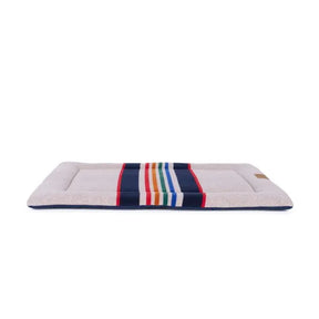 Carolina Pet Company - Pendleton Fleece Comfort Cushion Yellowstone National Park - Southern Agriculture 