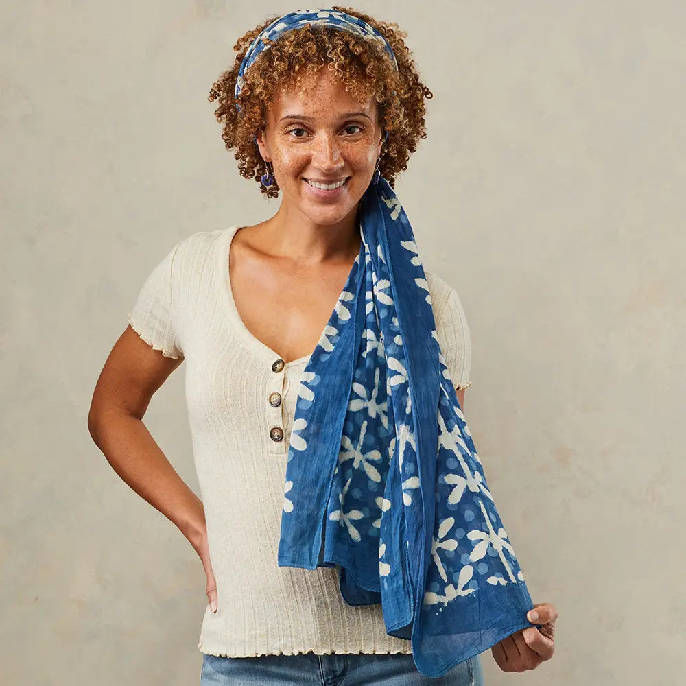 Serrv International - Dragonfly Dabu Scarf