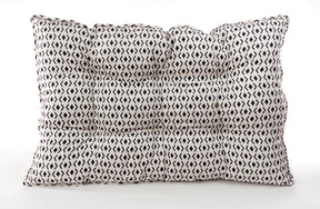 Precious Tails - Tufted Mat Pet Bed
