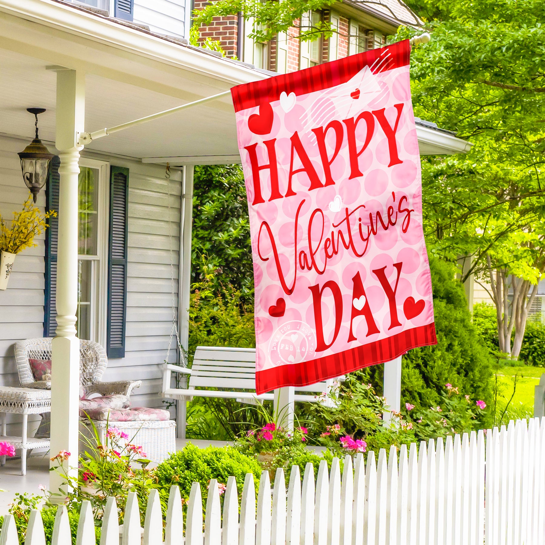 Evergreen Enterprises - Flag Happy Valentines Day Hearts