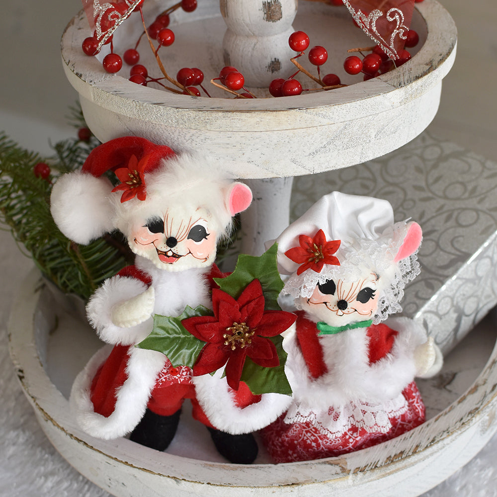 Annalee Dolls -  Poinsettia Mrs. Santa Mouse