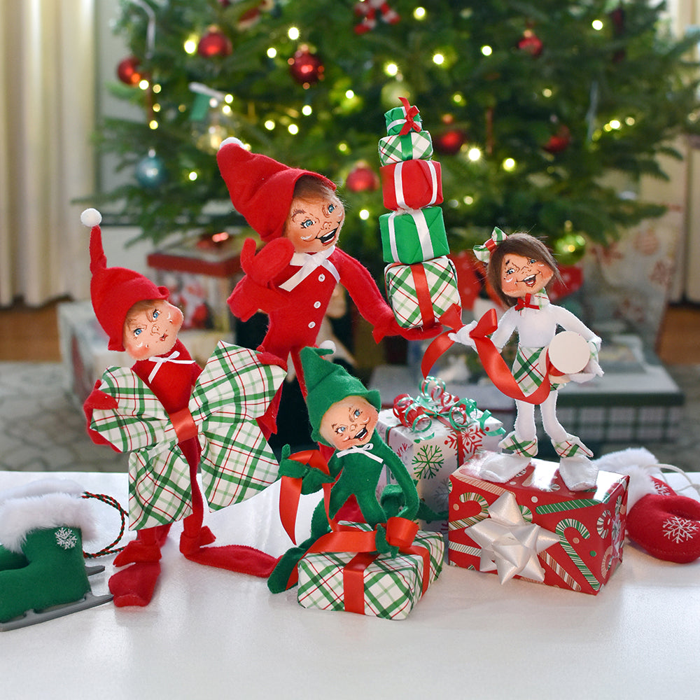 Annalee Dolls - Elf Girl Wrapped With Love