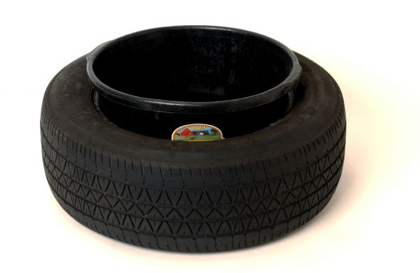 Miller Manufacturing - Rubber Feed Tub - 6.5 gallon