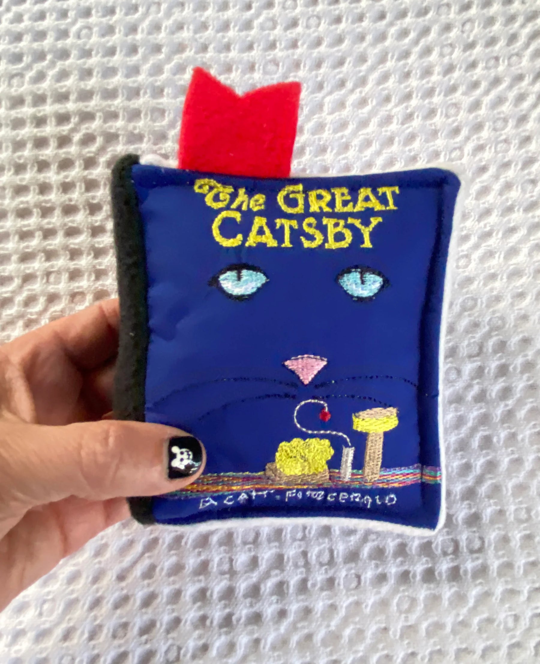Screaming Pickles - Cat Toy The Great Catsby