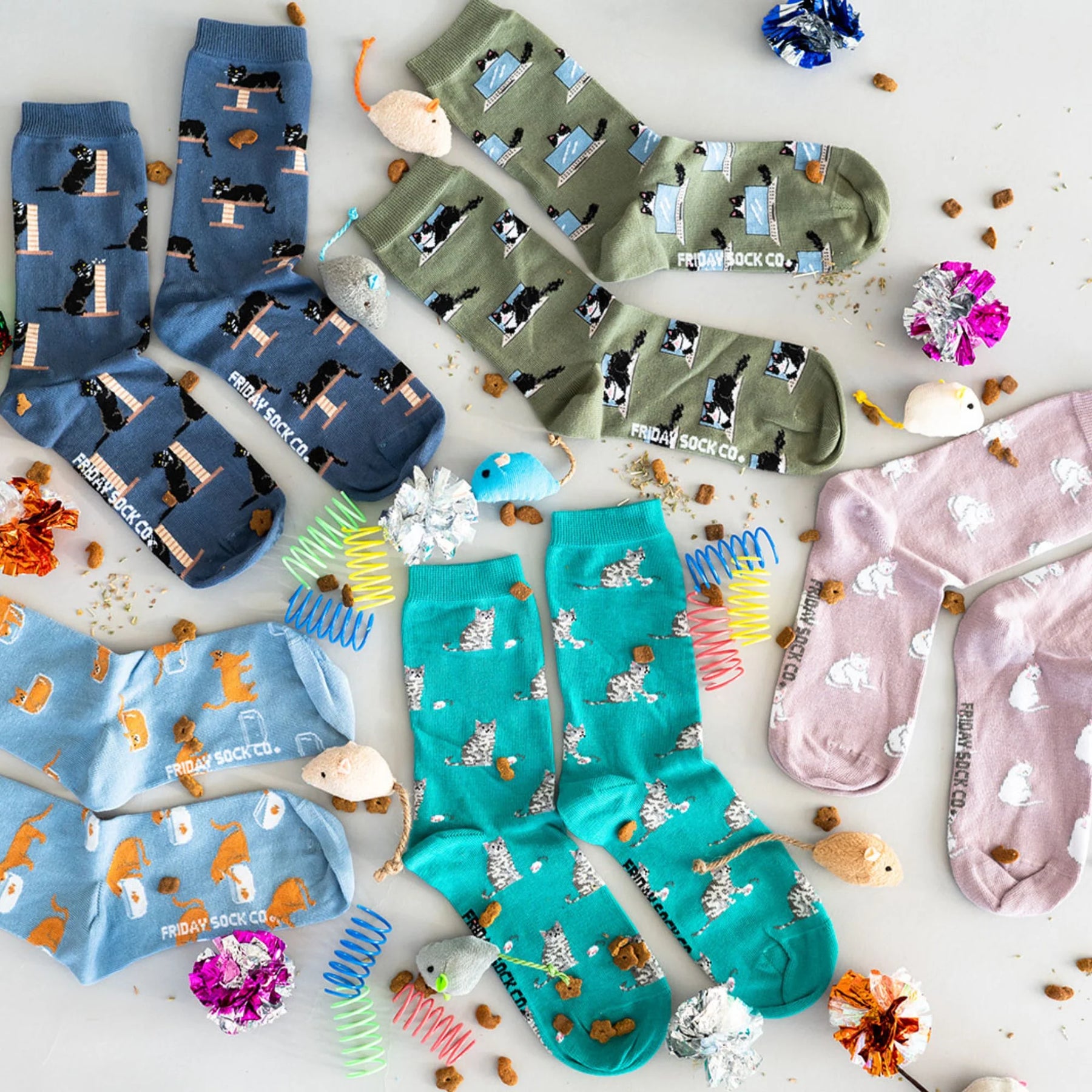 Friday Sock Co. - Women's Socks Cat & Mouse Mismatched