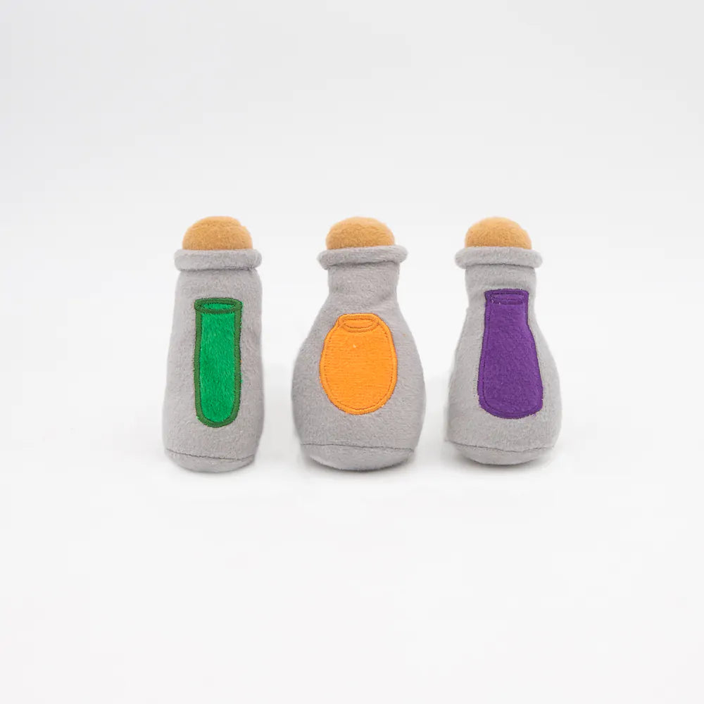 ZippyPaws - Witch's Brew Cauldron Burrow Dog Toy