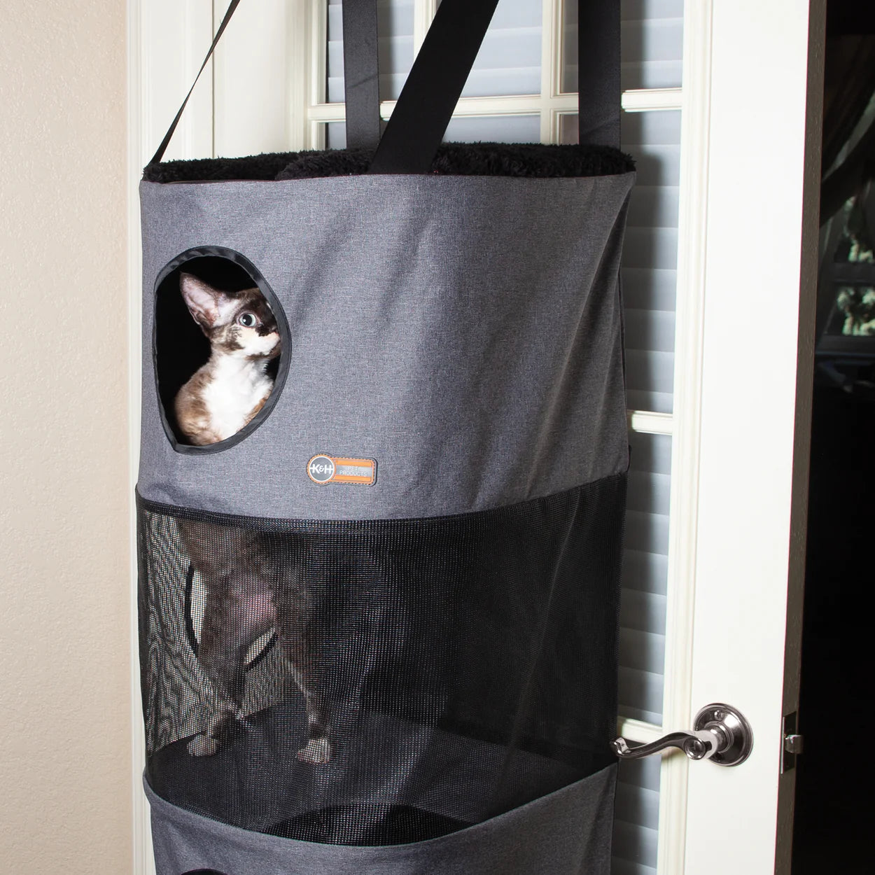K & H Pet Products - Hangin’ Cat Condo / Hangin’ High Rise Cat Tree