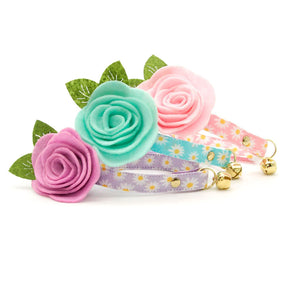 Made by Cleo - Cat Collar "Daisies" Pink Breakaway with Gold