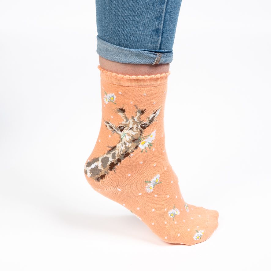 Wrendale Designs- Sock Giraffe Flowers