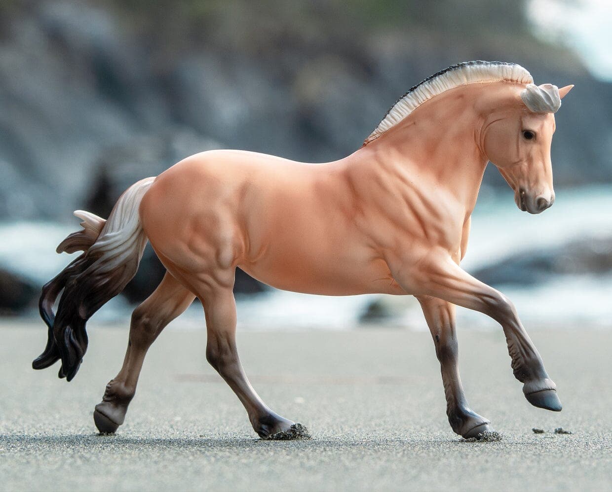 Breyer - Sweetwater's Zorah Belle