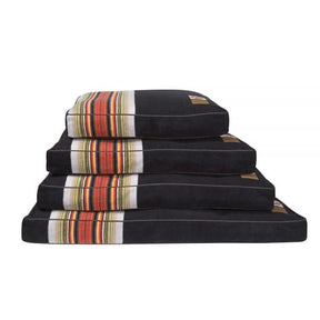 Carolina Pet Company - Pendleton Napper Acadia Dog Bed - Southern Agriculture 