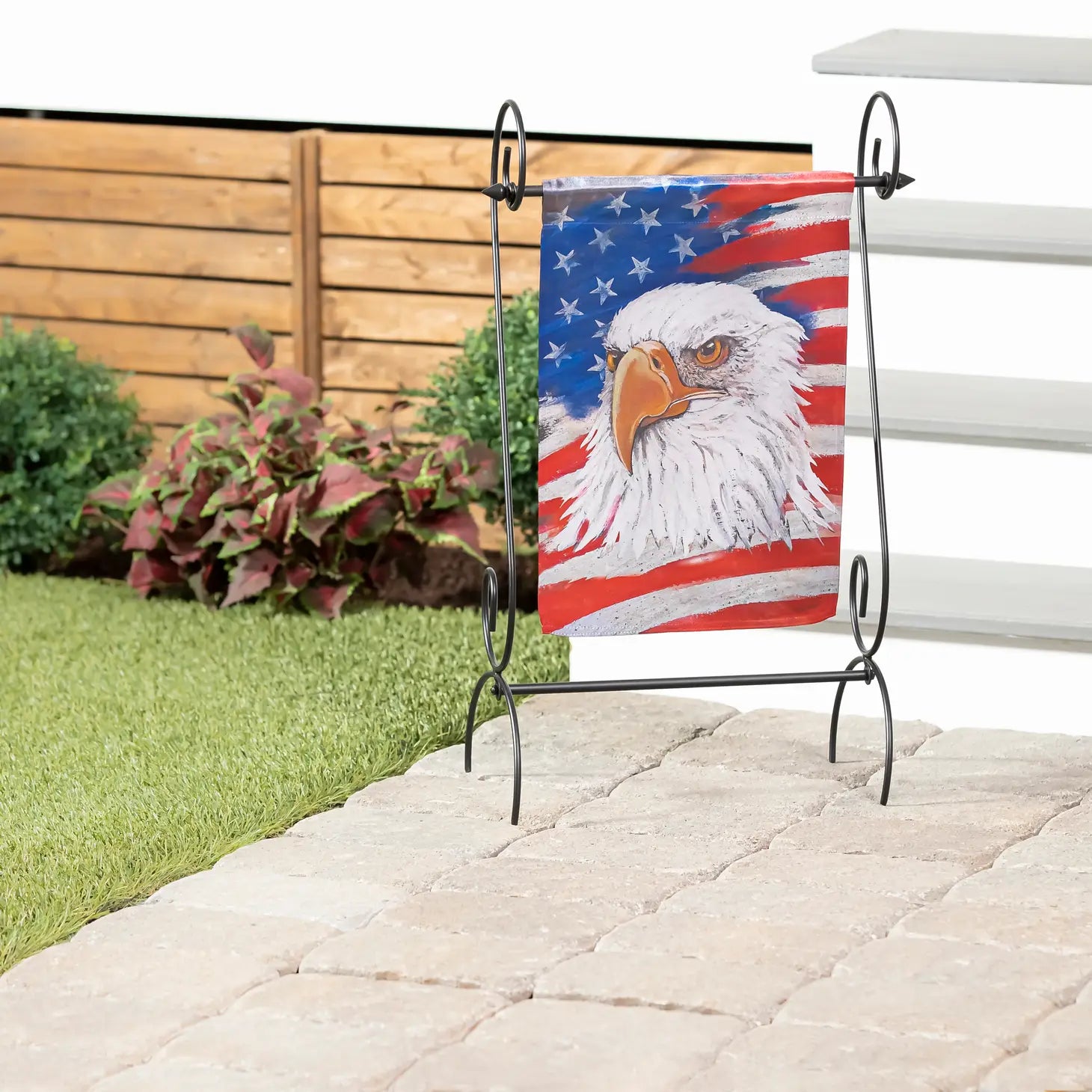 Evergreen Enterprises - Flag Eagle