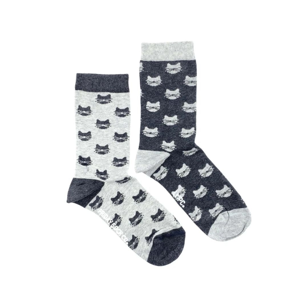 Inverted Grey Cat Socks-Southern Agriculture